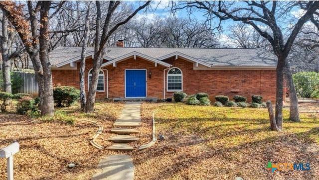 3801 Halifax Ct, Arlington, TX 76013