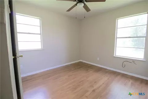 Bedroom - 802 E Irvin Ave, Temple, TX 76501 photo 4 of 5