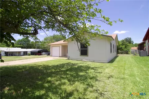 Exterior - 802 E Irvin Ave, Temple, TX 76501 photo 2 of 6