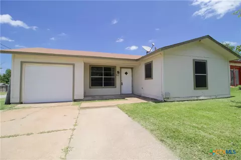 Exterior - 802 E Irvin Ave, Temple, TX 76501 photo 6 of 6