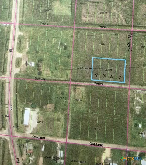 702-708 W Dayton Ave, Seadrift, TX 77983