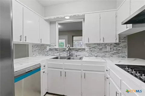 2010 Patricia St, Copperas Cove, TX 76522
