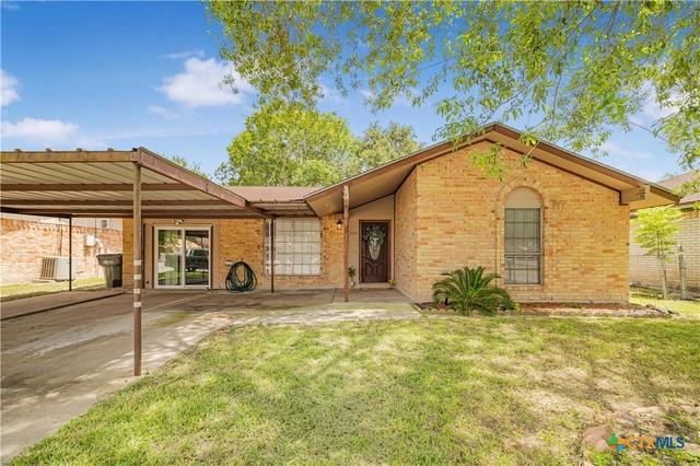 3303 Flamingo Dr, Victoria, TX 77901