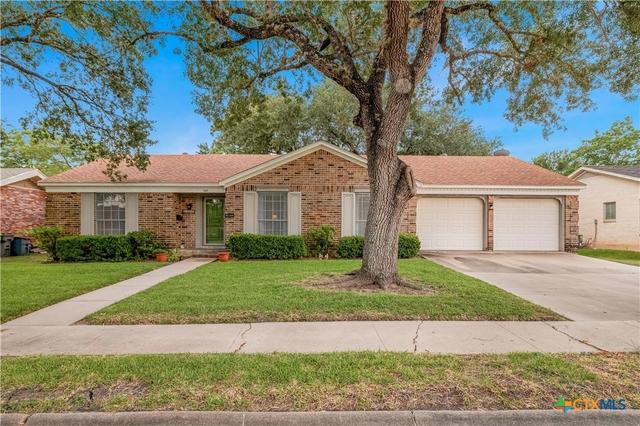 2307 Bon Aire Ave, Victoria, TX 77901