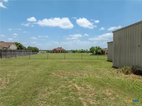 Exterior - 205 Hatter Dr, Moody, TX 76557 photo 11 of 15