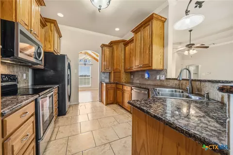 Kitchen - 205 Hatter Dr, Moody, TX 76557 photo 2 of 2