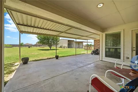 Exterior - 205 Hatter Dr, Moody, TX 76557 photo 6 of 15