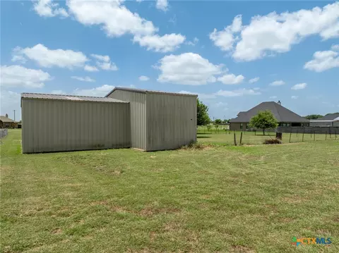 Exterior - 205 Hatter Dr, Moody, TX 76557 photo 9 of 15
