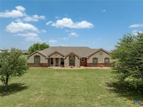 Exterior - 205 Hatter Dr, Moody, TX 76557 photo 2 of 15