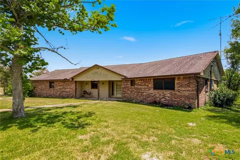 996 Carefree Dr, Victoria, TX 77905