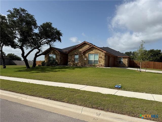 425 Ridge Crest Dr, Copperas Cove, TX 76522