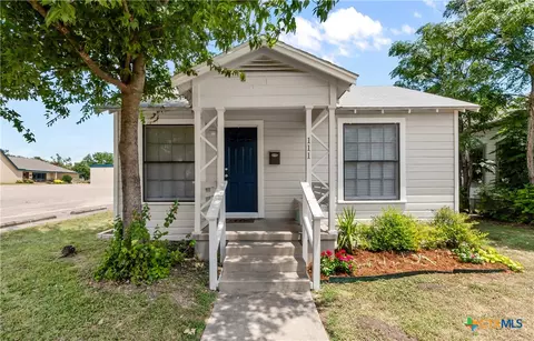 111 N 11th St, Temple, TX 76501