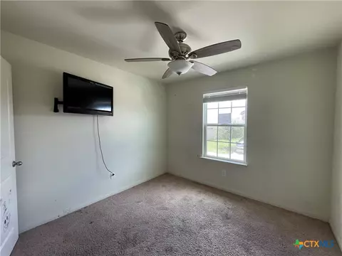 Bedroom - 409 Wincliff Ln, Jarrell, TX 76537 photo 3 of 3