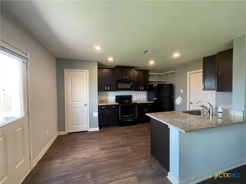 Kitchen - 409 Wincliff Ln, Jarrell, TX 76537 photo 1 of 4