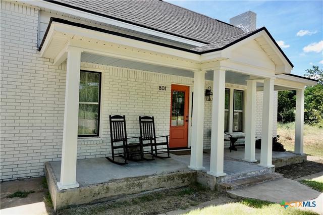 801 Reynolds, Goldthwaite, TX 76844