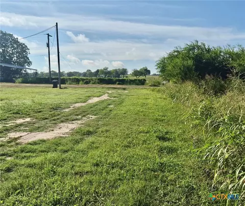 405 W 2nd St, Nordheim, TX 78141