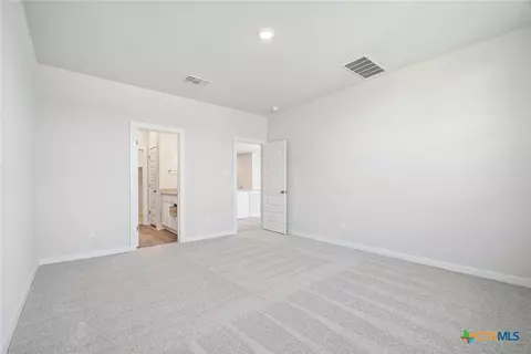253 Firefox Way, Jarrell, TX 76537 photo 19