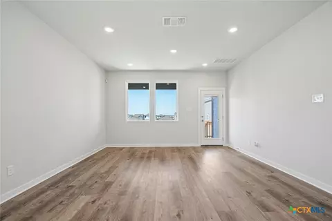 253 Firefox Way, Jarrell, TX 76537 photo 8