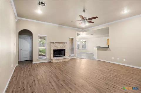 6208 Sulfur Spring Dr, Killeen, TX 76542