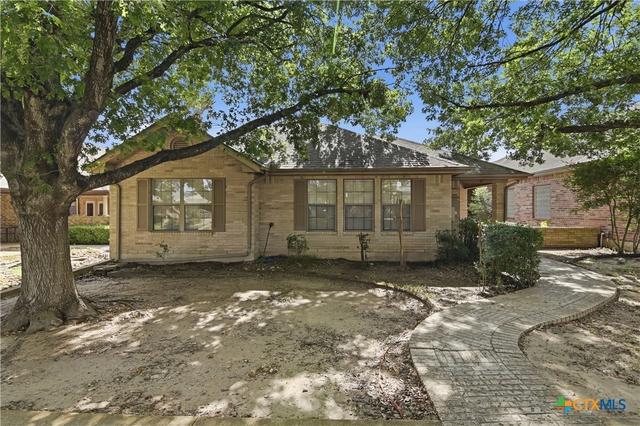 671 Sagewood Pkwy, Seguin, TX 78155