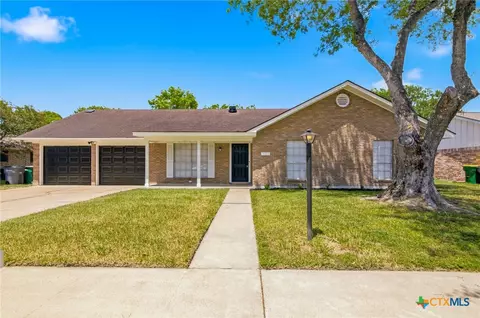 405 Hampshire St, Victoria, TX 77904