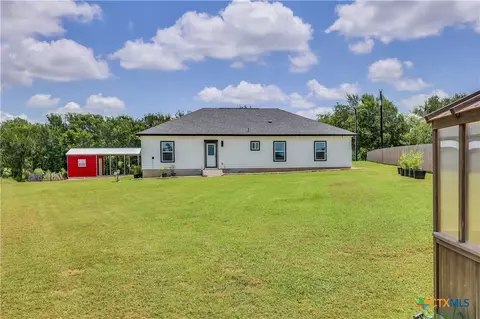 Exterior - 537 Lower Elgin Rd, Elgin, TX 78621 photo 7 of 9