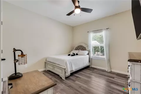 Bedroom - 537 Lower Elgin Rd, Elgin, TX 78621 photo 1 of 5
