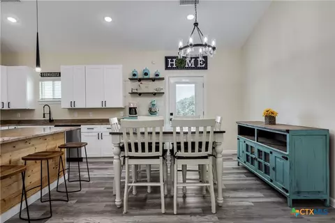 Dining - 537 Lower Elgin Rd, Elgin, TX 78621 photo 1 of 1