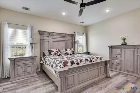 Bedroom - 537 Lower Elgin Rd, Elgin, TX 78621 photo 3 of 5