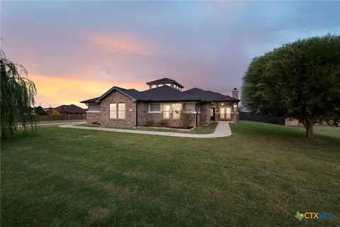 9407 Bozon Hill Dr, Salado, TX 76571