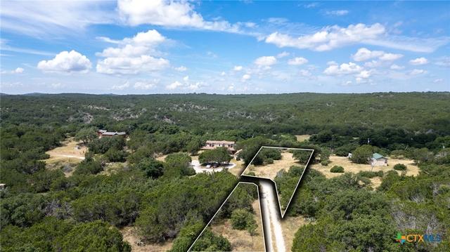424 Cliff View Rd, Lampasas, TX 76550