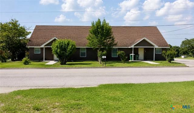 2904 Pleasant Green Dr, Victoria, TX 77901