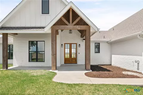 1060 Hackberry Rd, Salado, TX 76571
