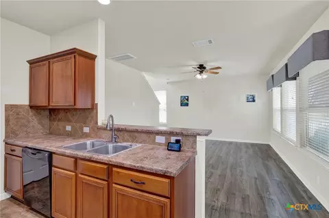 2150 Brinkley Dr, New Braunfels, TX 78130