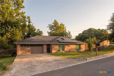 102 Chaparral St, San Marcos, TX 78666