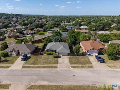 903 Whirlaway Dr, Copperas Cove, TX 76522