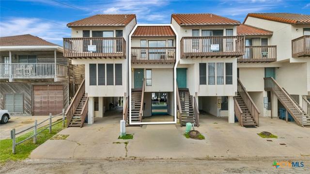 462 N 15th Street Unit Apt 2 Cv, Port O'connor, TX 77982