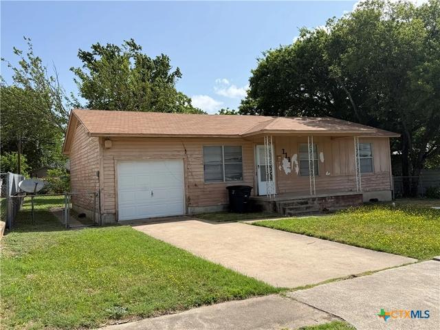 111 W Vardeman Ave, Killeen, TX 76541