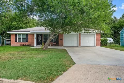 115 Burnet St, Port Lavaca, TX 77979