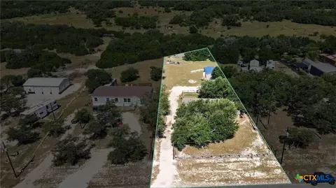 418 Private Road 1505, Bandera, TX 78003