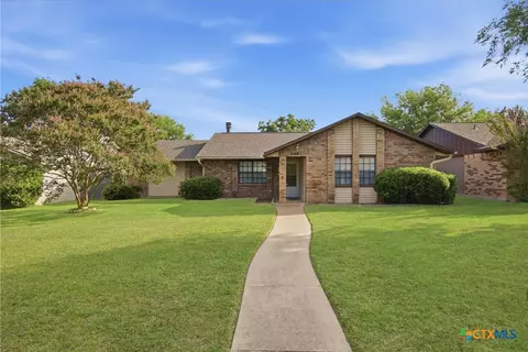 2106 Stagecoach Trl, Temple, TX 76502