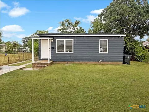 913 Rev R A Abercrombie Dr, Killeen, TX 76543