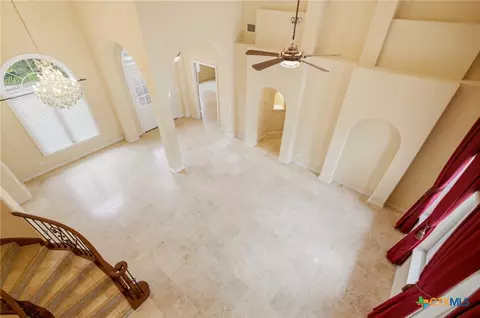 Living - 48 Post Oak Run, Inez, TX 77968 photo 6 of 11