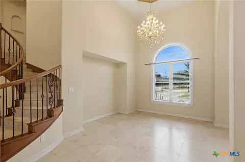 Living - 48 Post Oak Run, Inez, TX 77968 photo 5 of 11