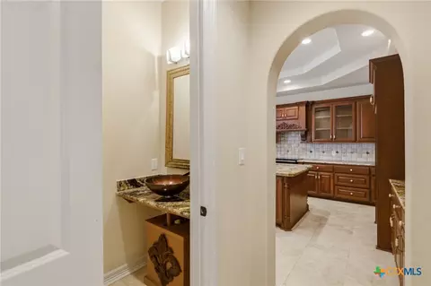 Entry Way - 48 Post Oak Run, Inez, TX 77968 photo 4 of 4