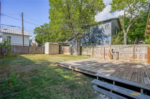 Exterior - 1705 E 14th St #B, Austin, TX 78702 photo 6 of 9