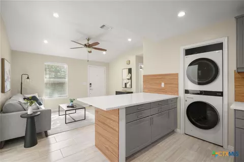 Other - 1705 E 14th St #B, Austin, TX 78702 photo 6 of 7