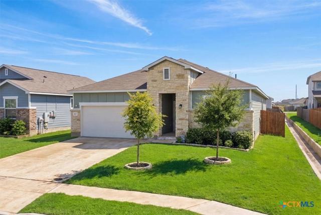 3517 Tripps Pl, Seguin, TX 78155