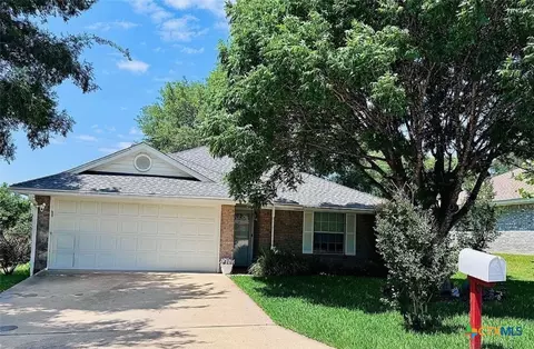 3407 Churchhill Dr, Gatesville, TX 76528