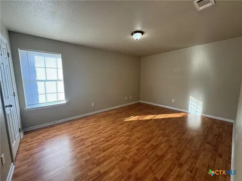 Living - 3003 Baldwin Loop, Killeen, TX 76549 photo 4 of 8